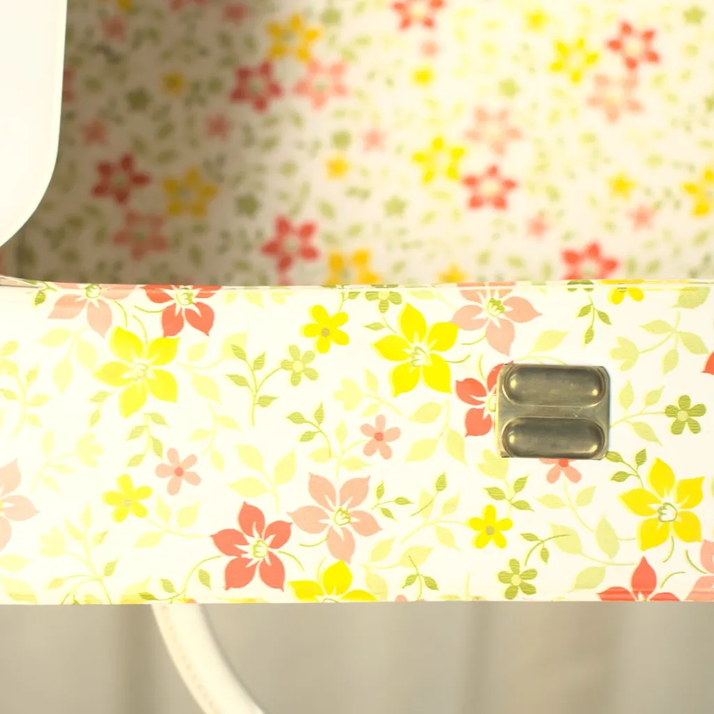 1960s Vintage White Patent Box Handbag