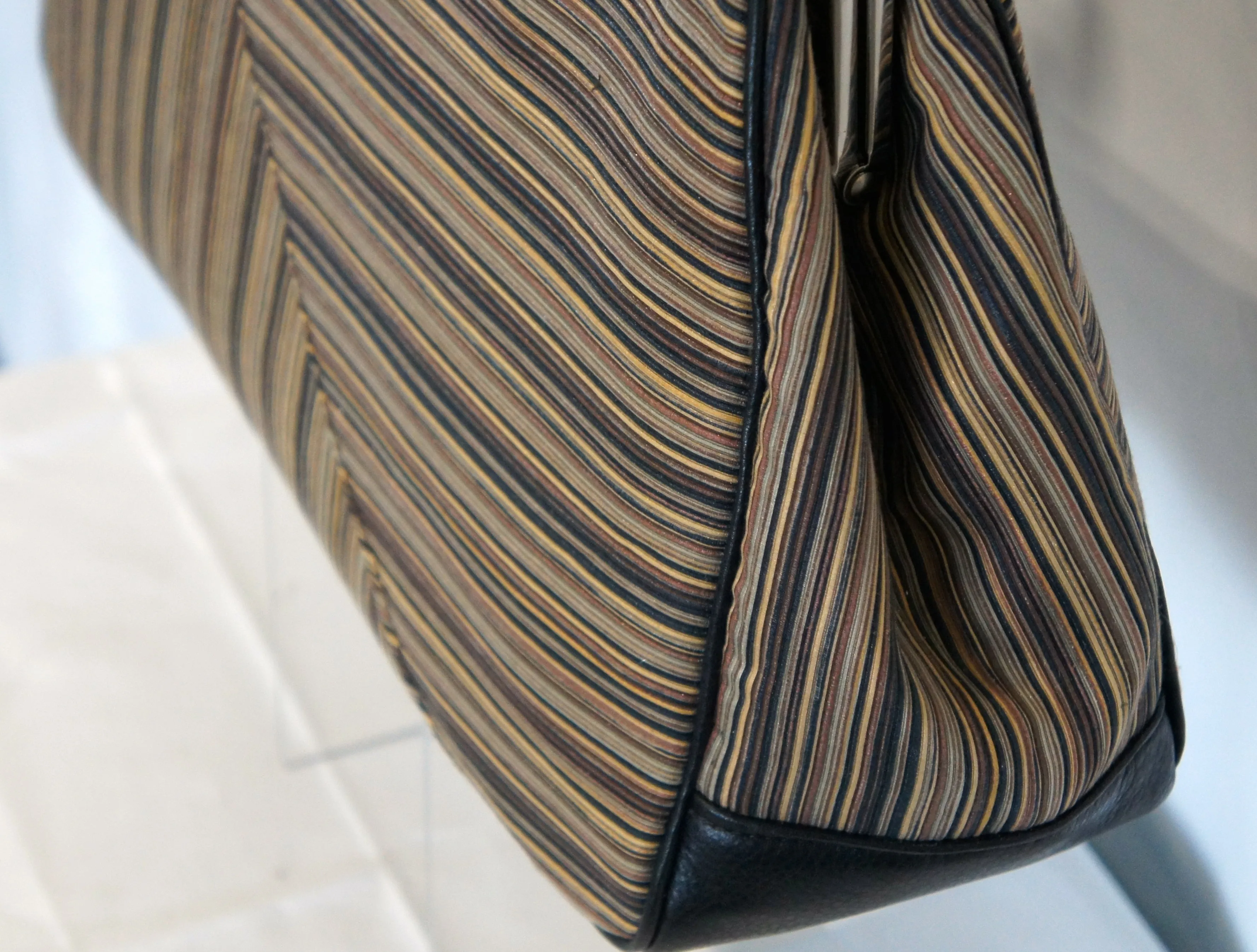 4054- Millview Stripe