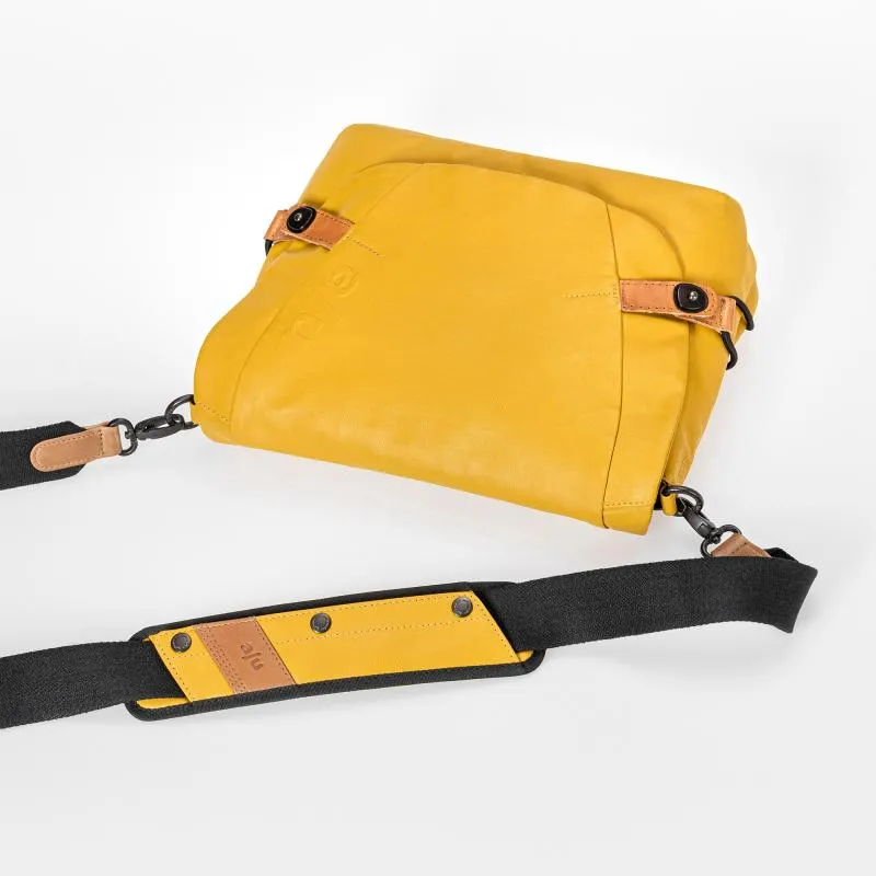 Aunts & Uncles - Sendai - Messenger Bag