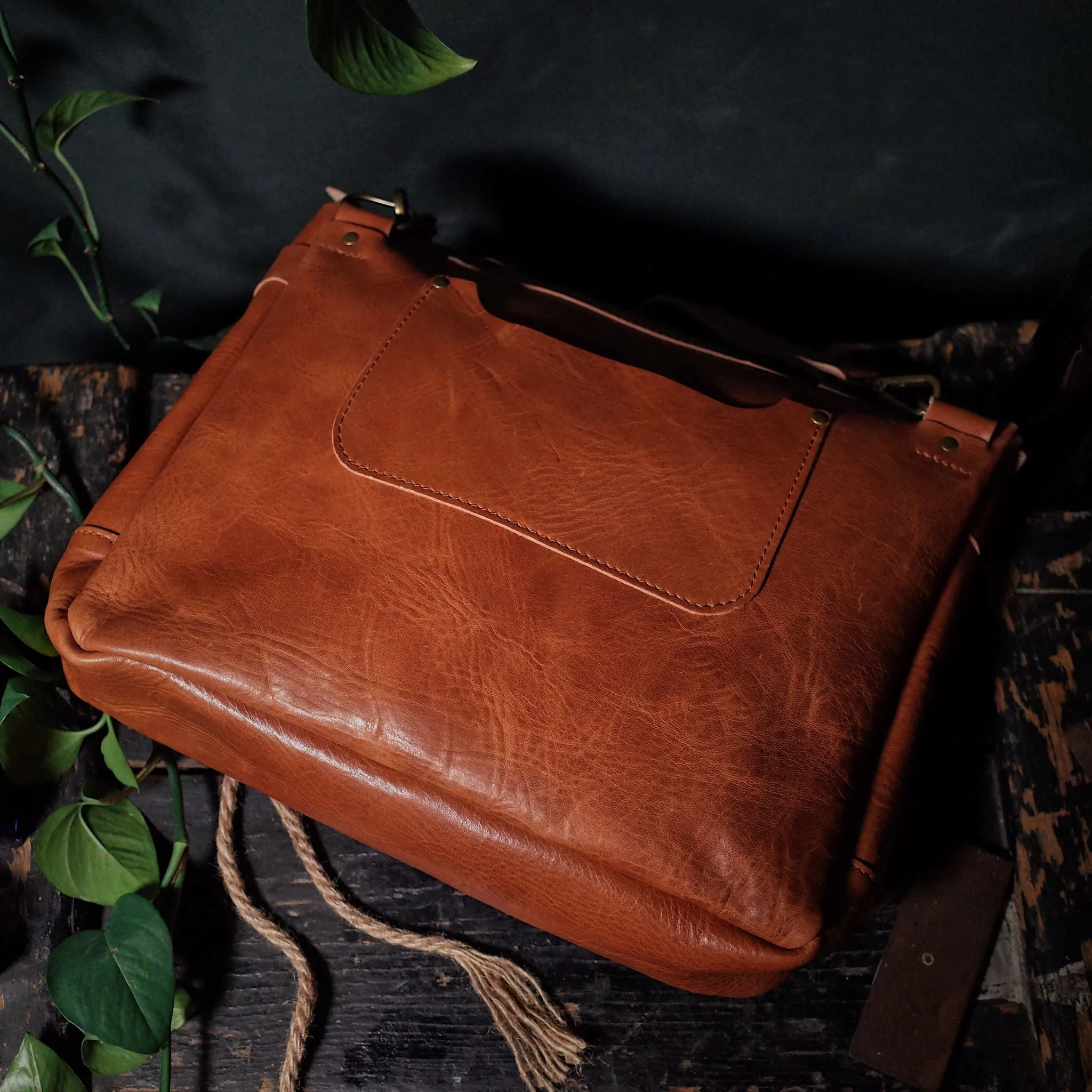 Champlain Leather Satchel – English Tan Edition