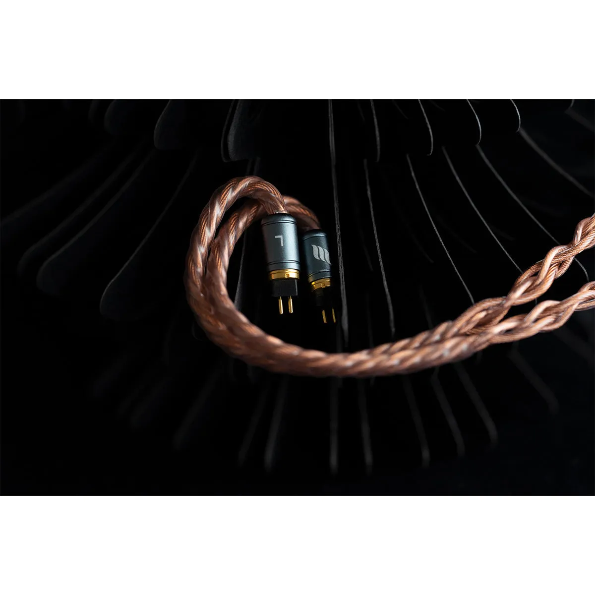 Effect Audio Ares S 8W Limited Edition Surprise Gift Box In-Ear Headphone Cable with Chamber Carrying Case (Open Box)