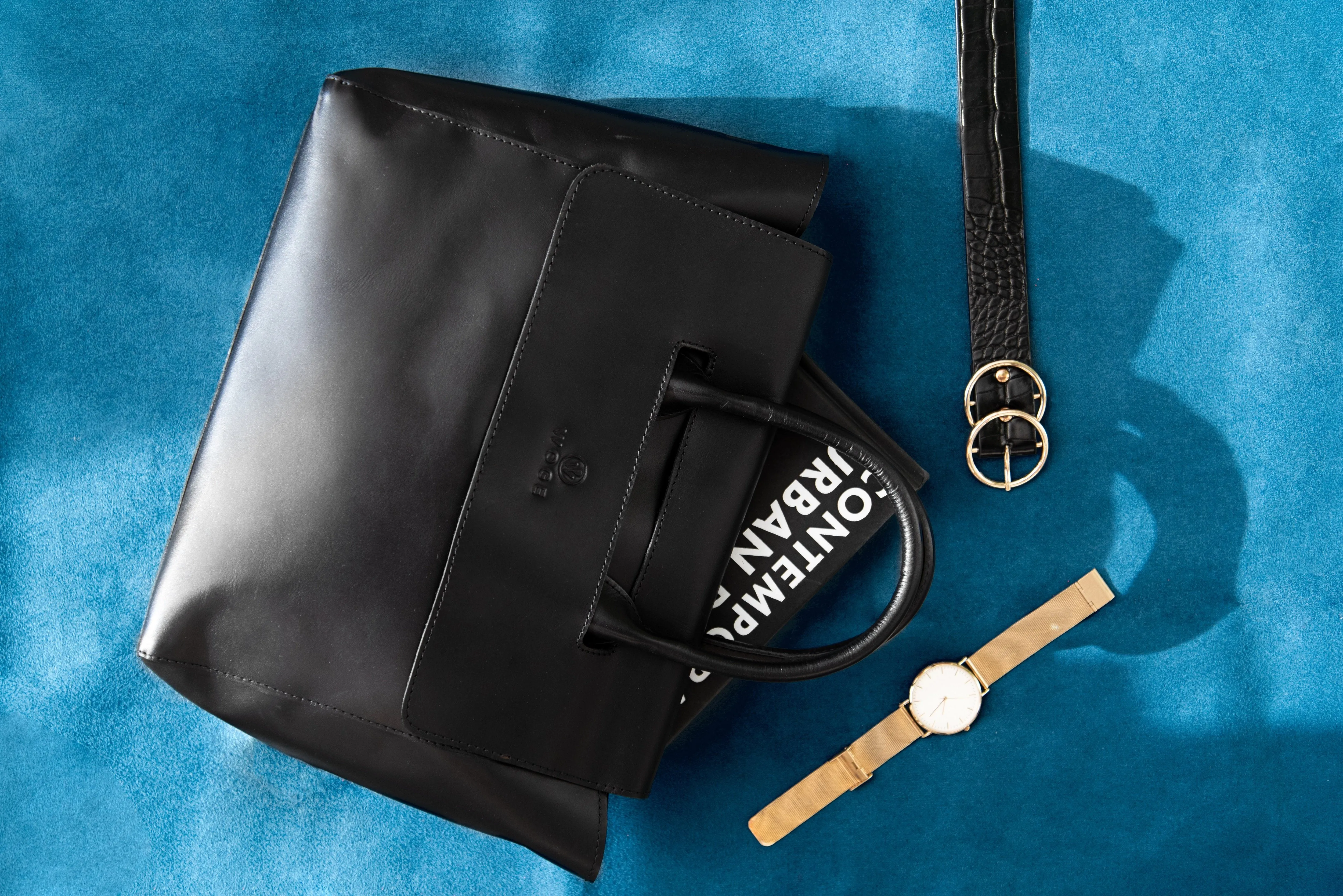 Foldover Tote in Black Leather C ncled Carry