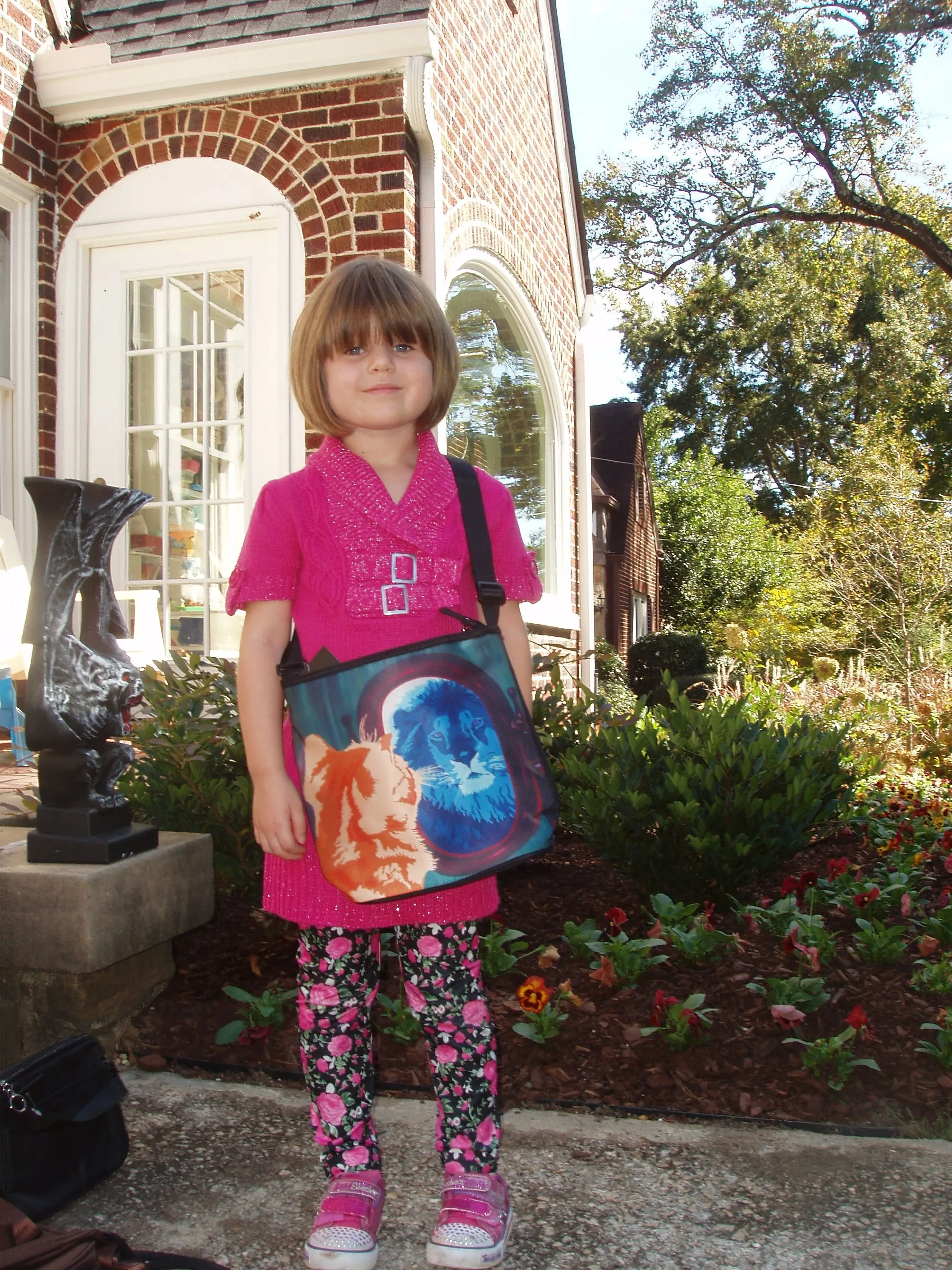 Hippo Kitten Cross Body Bag -Communal Clan