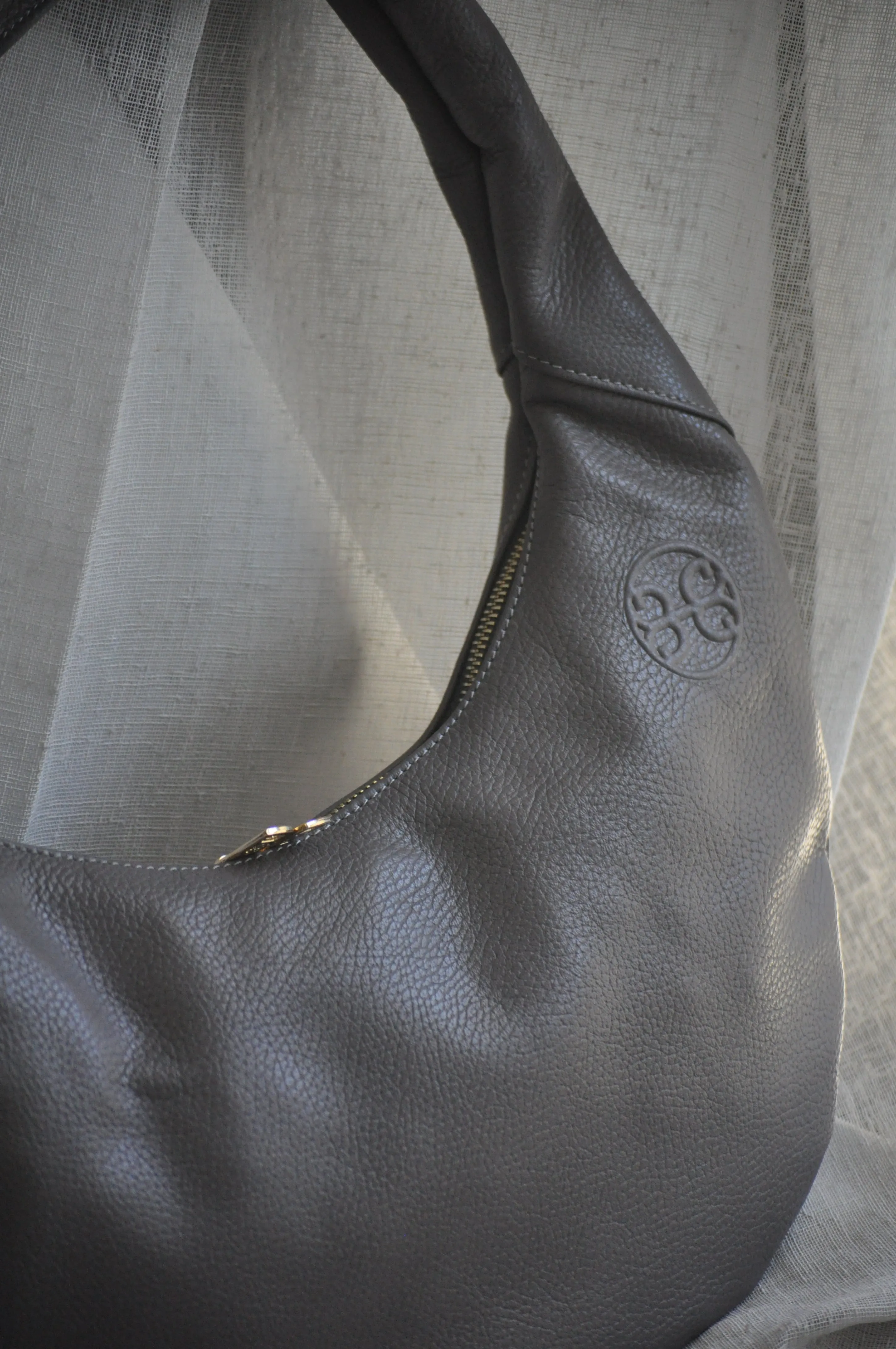 Ophelia Leather Shoulder Bag - Ash