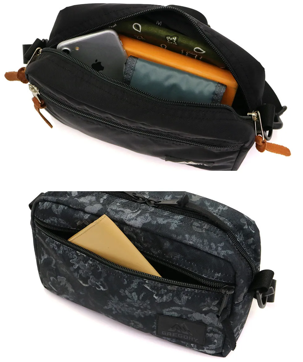 Padded Shoulder Pouch Medium