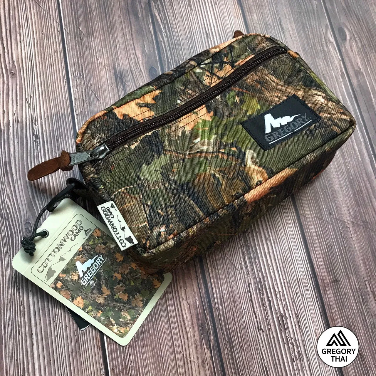 Padded Shoulder Pouch Medium