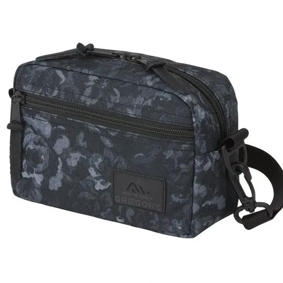 Padded Shoulder Pouch Medium
