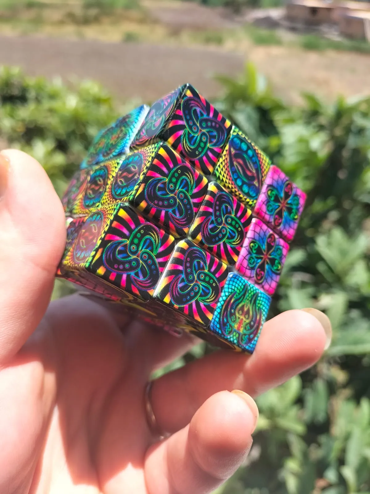 Prismatic Hexahedron (Limited Edition Rubix Artcube)