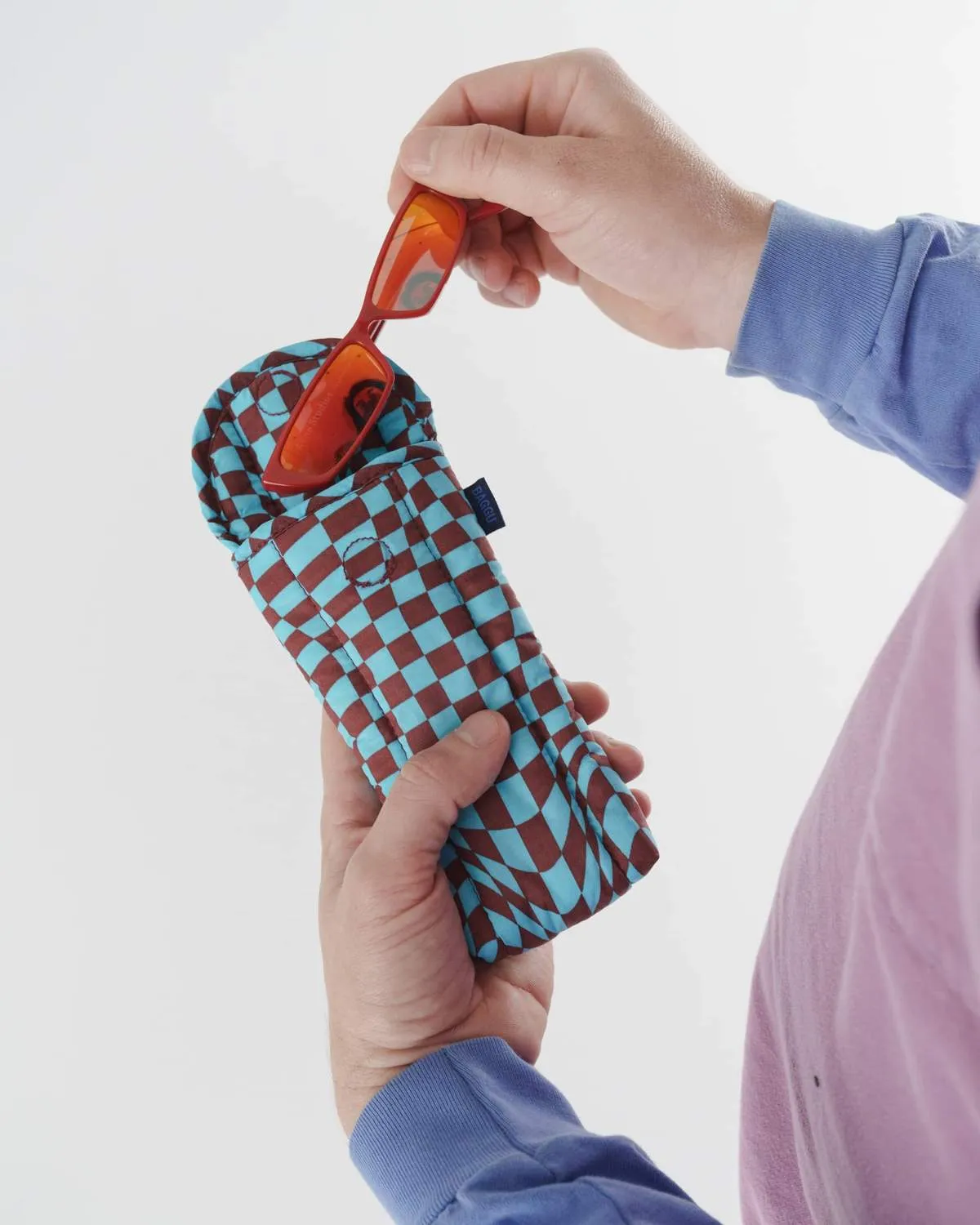 Puffy Glasses Sleeve -  Sky Trippy Checker