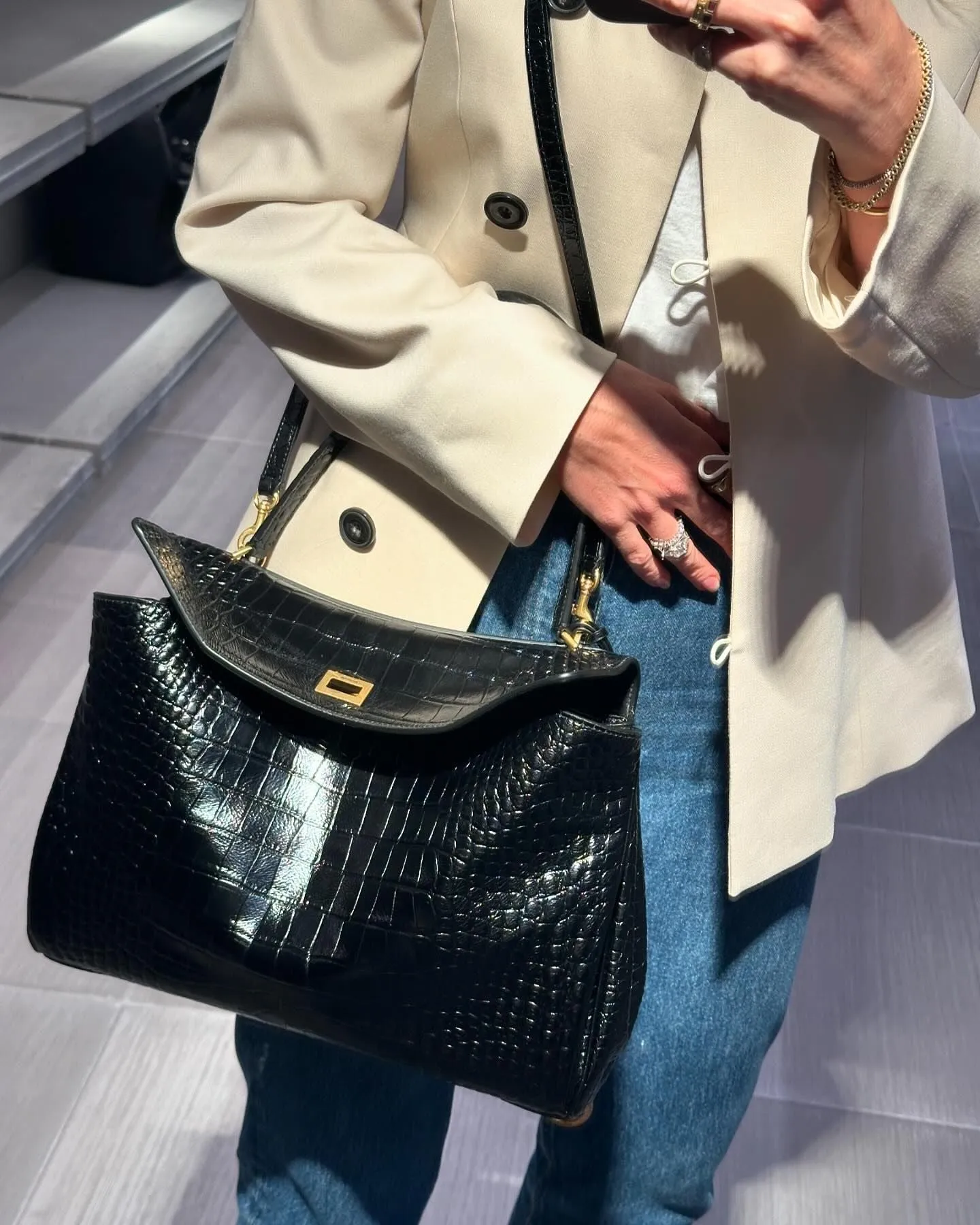 Reo Black Smooth Calfskin Women's Large Handbag