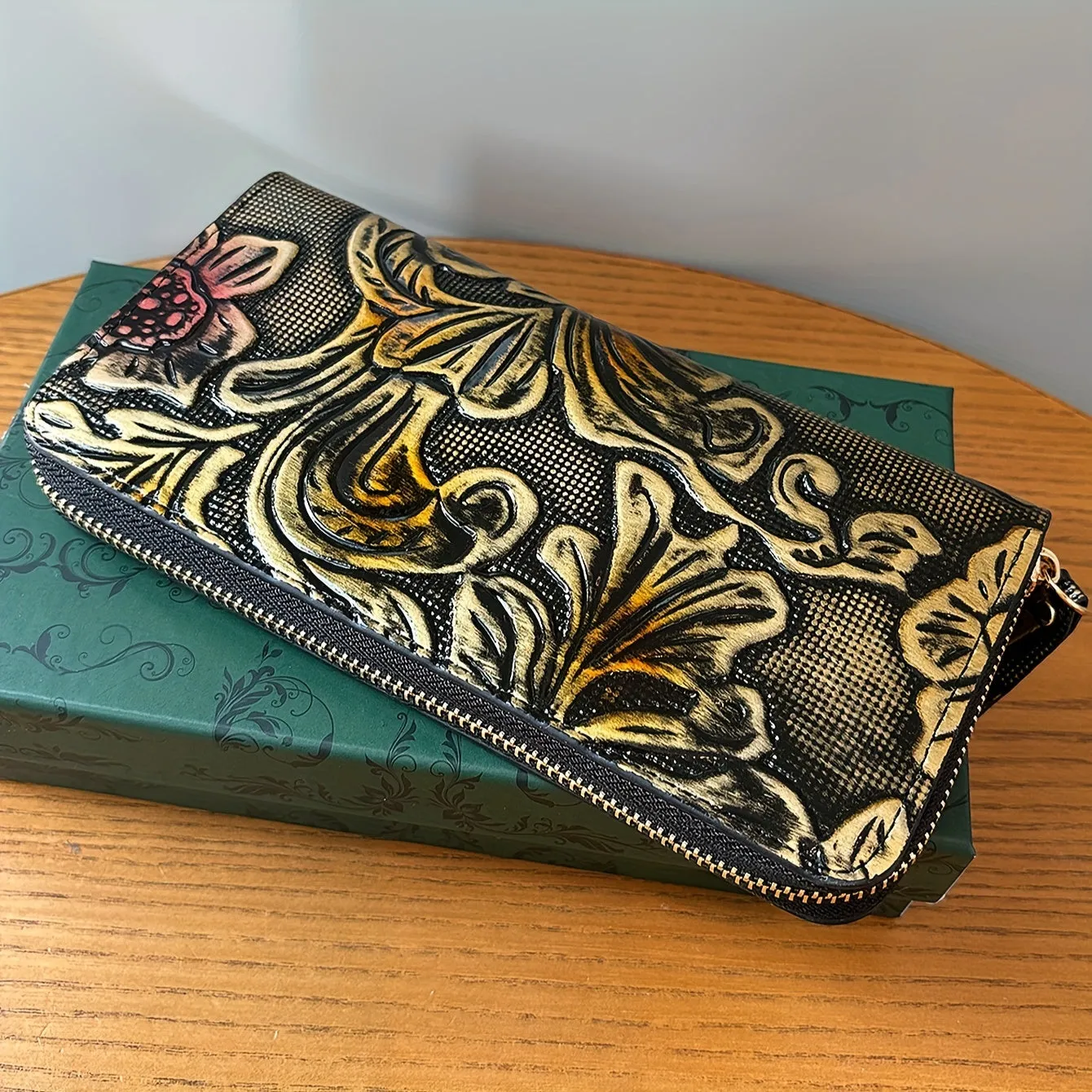 Retro Elegant Flower Pattern Long Wallet. Textured Zipper Around Coin Purse, Classic Large Capacity Credit Card Holder