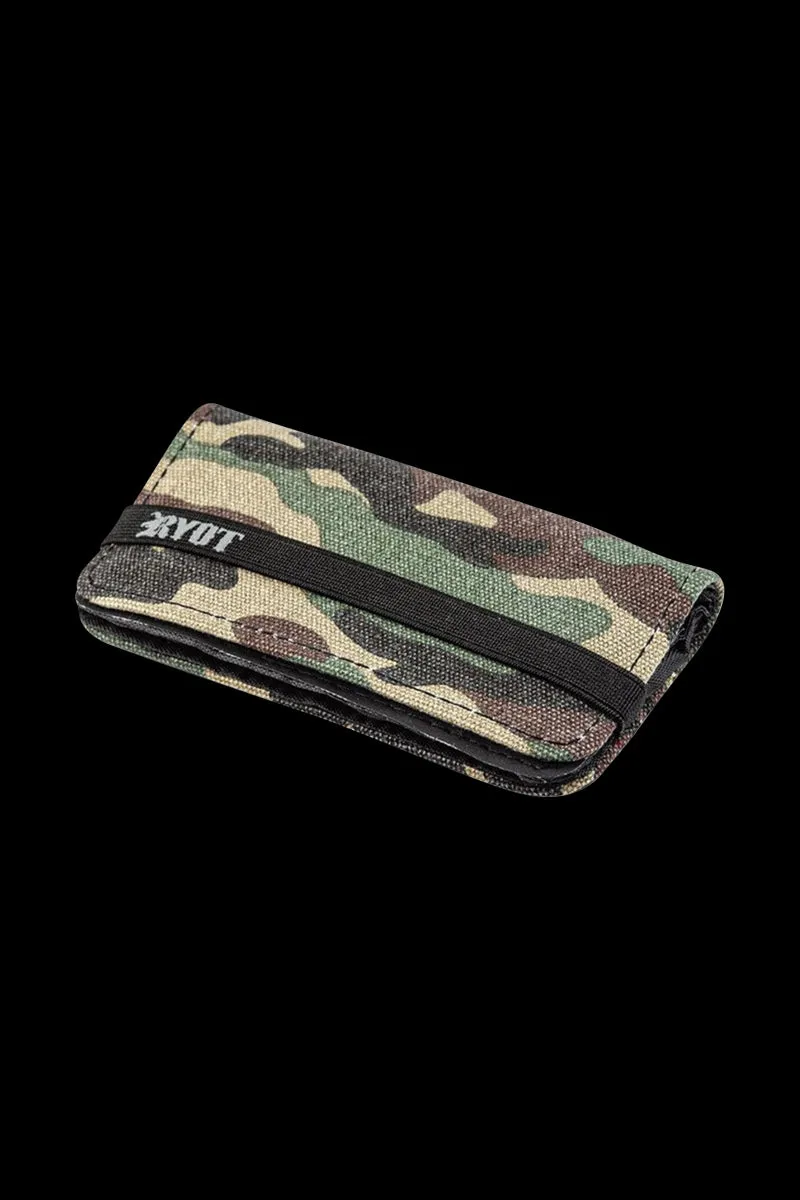 RYOT Roller Wallet with Fresh Pod