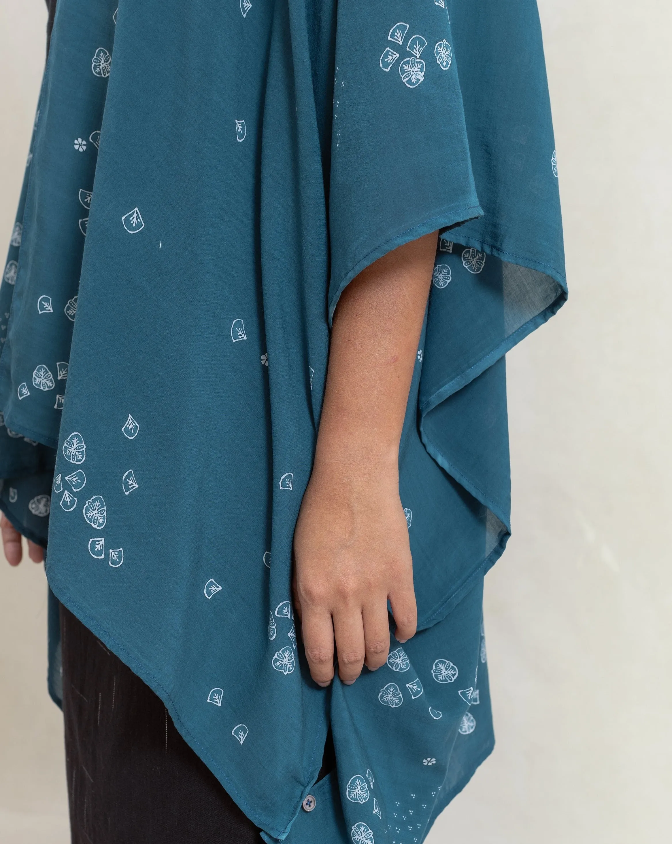 SERIBU BUNGA - Sylk Throw [Limited Edition]