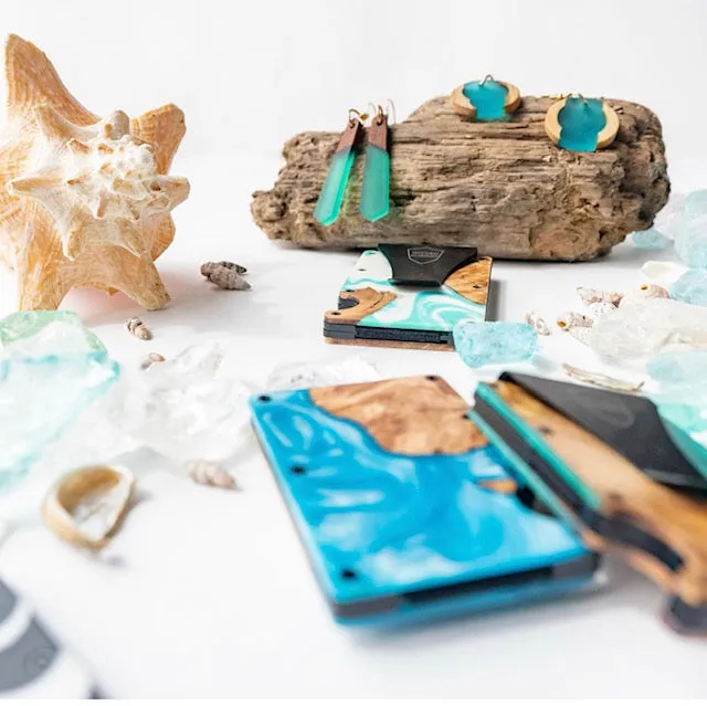 Wood and Resin Smart Wallet (Blue)