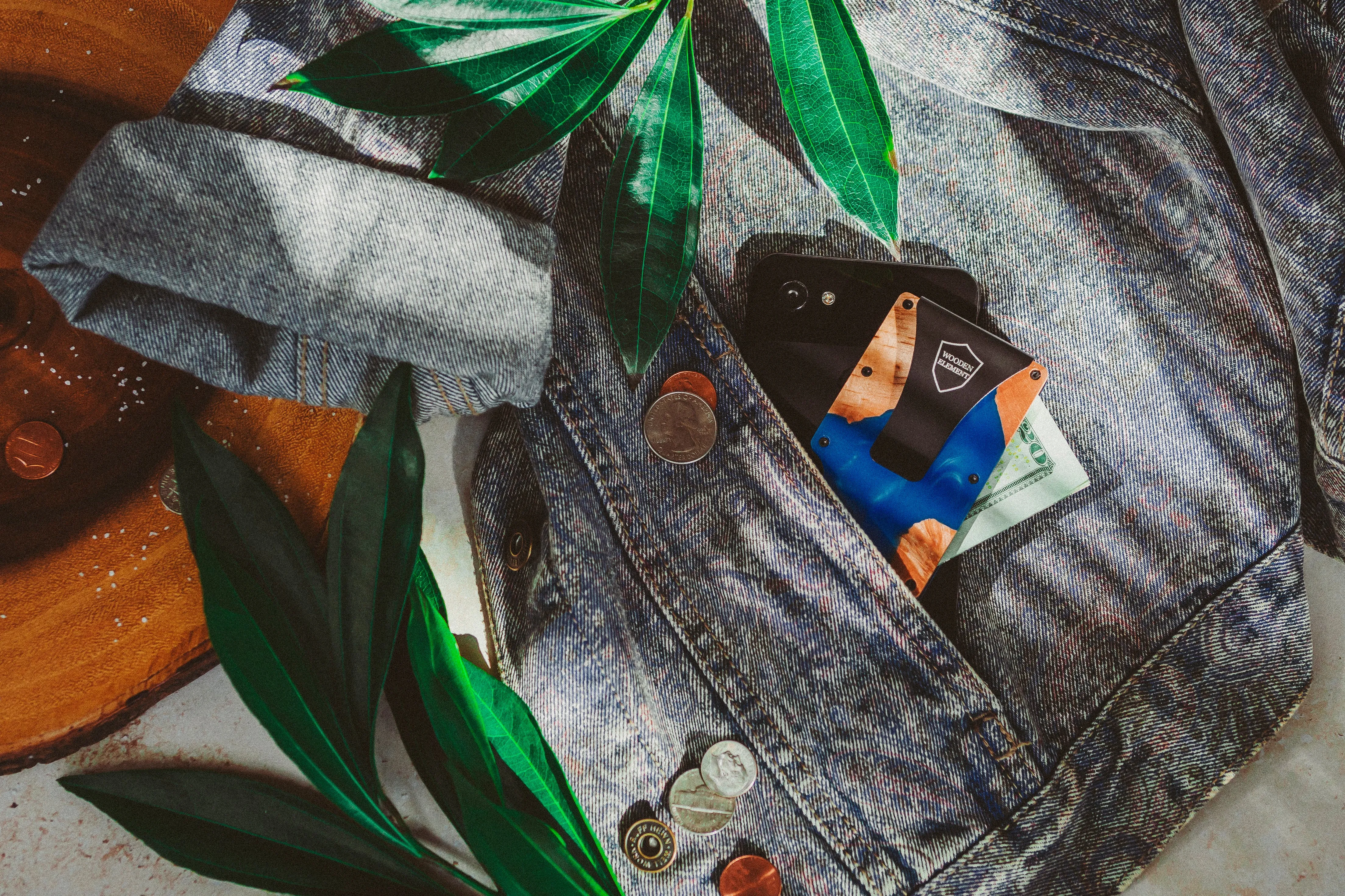 Wood and Resin Smart Wallet (Blue)