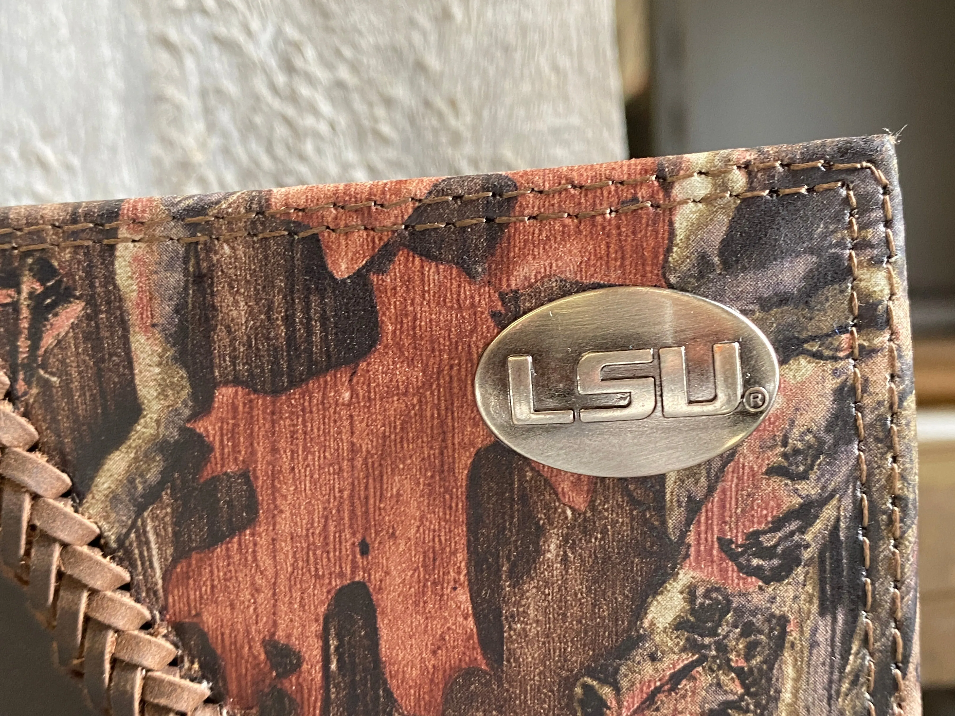 Zep-Pro IWT2FNC-LSU Lousiana State University Tigers 1/2 Mossy Oak Camo/Brown Tri-fold Wallet